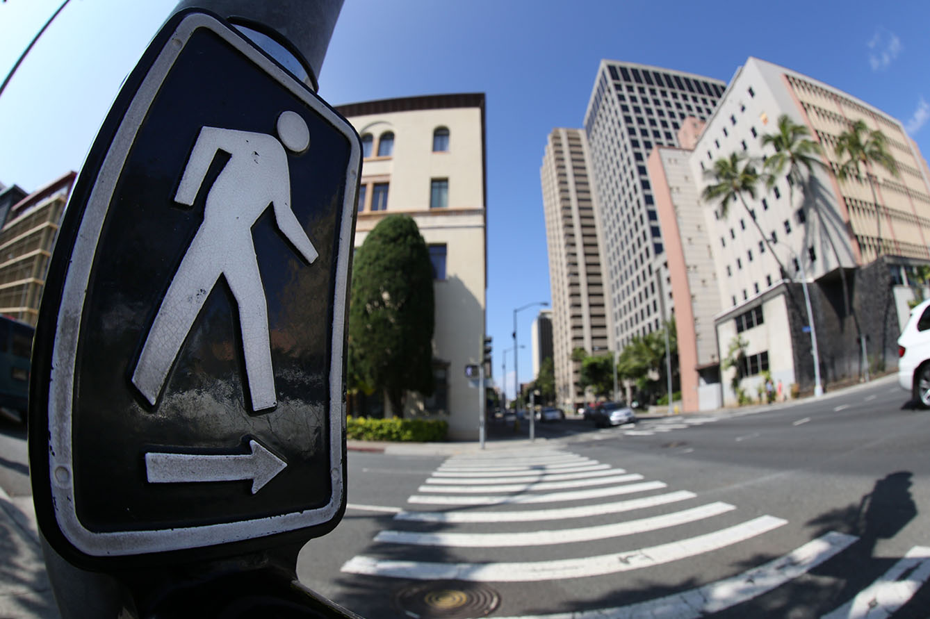 Honolulu city crosswalk walk downtown. 28 jan 2015. photograph Cory Lum/Civil Beat